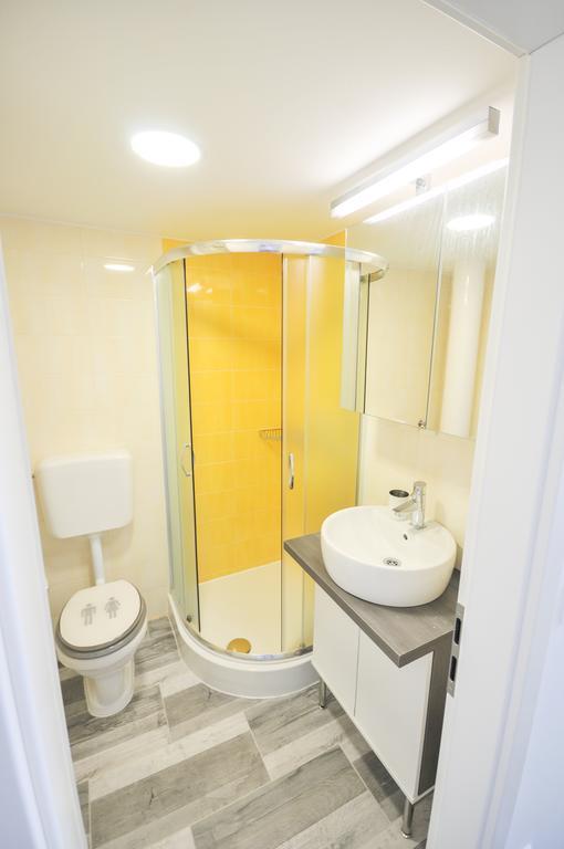 Apartment Tobacna Yellow *