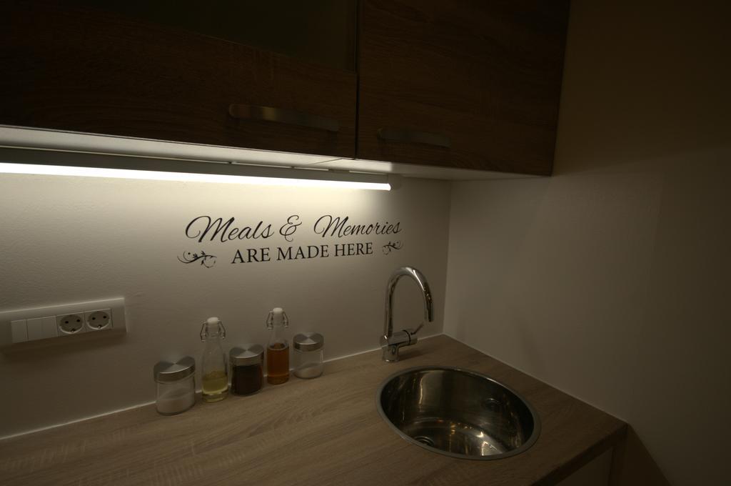 Apartment Tobacna Yellow *